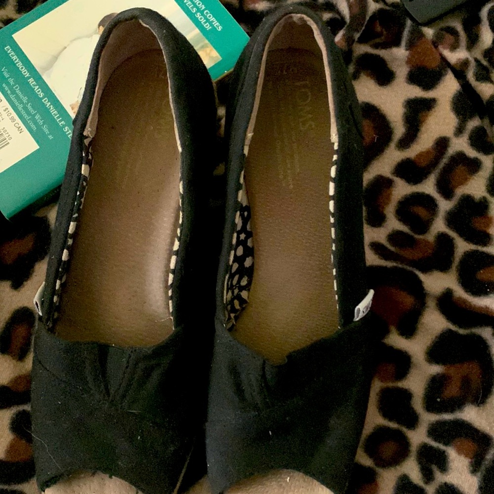 Toms wedge sandals size 8